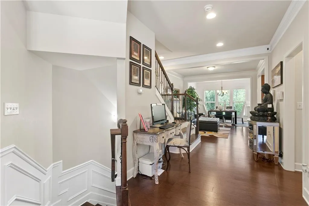 551 Sarabrook Place, Sandy Springs, Georgia 30342, 3 Bedrooms Bedrooms, ,3 BathroomsBathrooms,Residential,Sold,551 Sarabrook Place,7213601