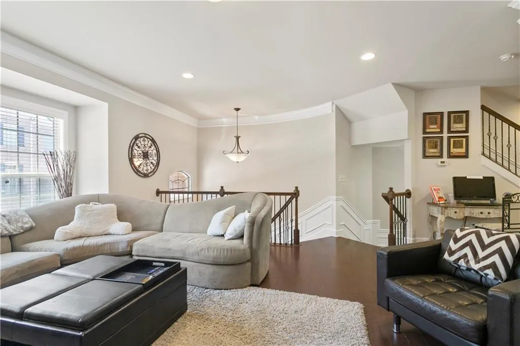 551 Sarabrook Place, Sandy Springs, Georgia 30342, 3 Bedrooms Bedrooms, ,3 BathroomsBathrooms,Residential,Sold,551 Sarabrook Place,7213601
