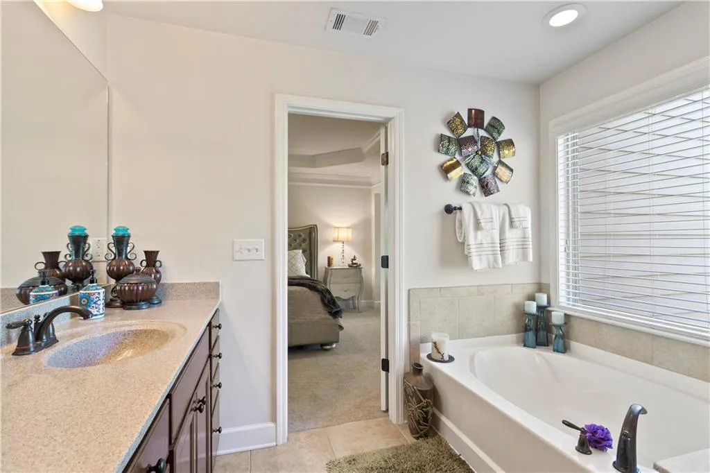 551 Sarabrook Place, Sandy Springs, Georgia 30342, 3 Bedrooms Bedrooms, ,3 BathroomsBathrooms,Residential,Sold,551 Sarabrook Place,7213601