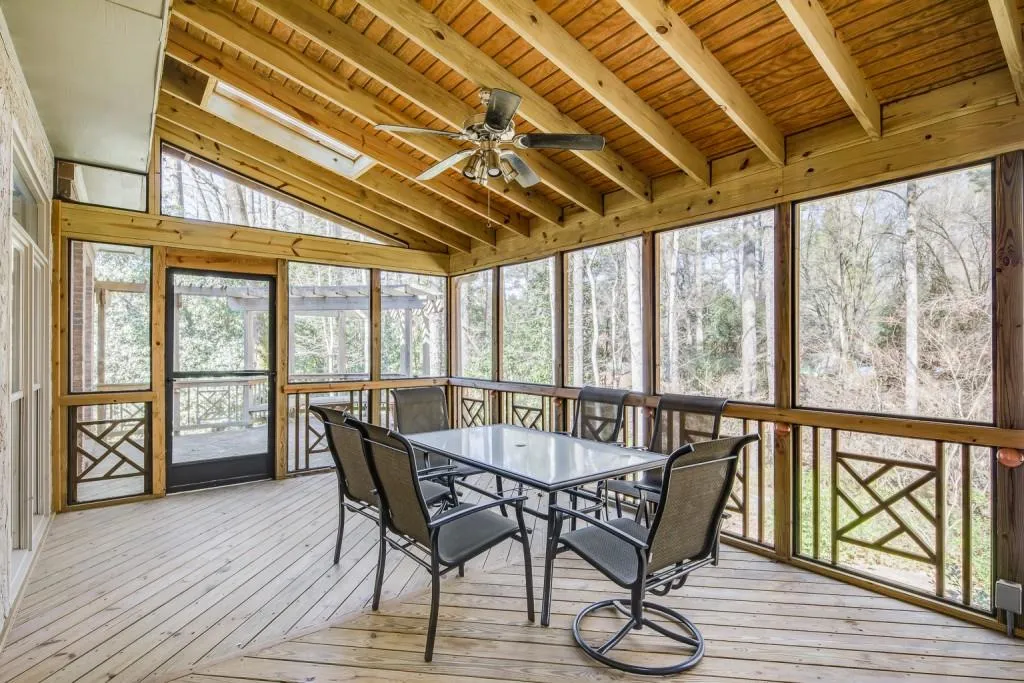 170 Wing Mill Road, Sandy Springs, Georgia 30350, 5 Bedrooms Bedrooms, ,4 BathroomsBathrooms,Residential,Sold,170 Wing Mill Road,6847583