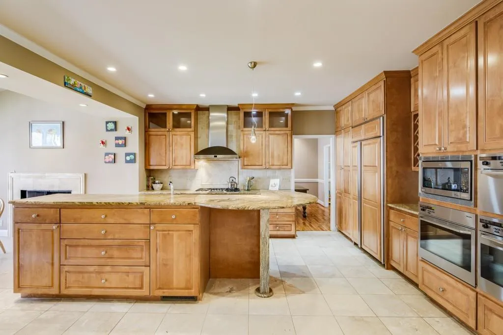170 Wing Mill Road, Sandy Springs, Georgia 30350, 5 Bedrooms Bedrooms, ,4 BathroomsBathrooms,Residential,Sold,170 Wing Mill Road,6847583