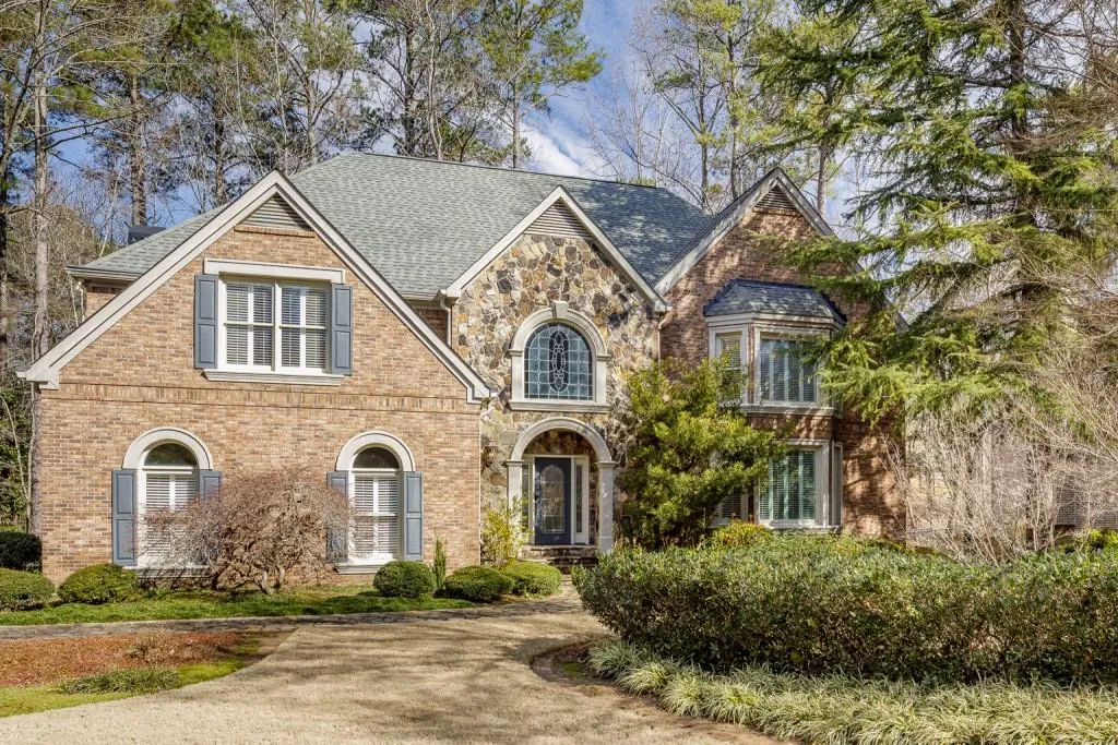 170 Wing Mill Road, Sandy Springs, Georgia 30350, 5 Bedrooms Bedrooms, ,4 BathroomsBathrooms,Residential,Sold,170 Wing Mill Road,6847583