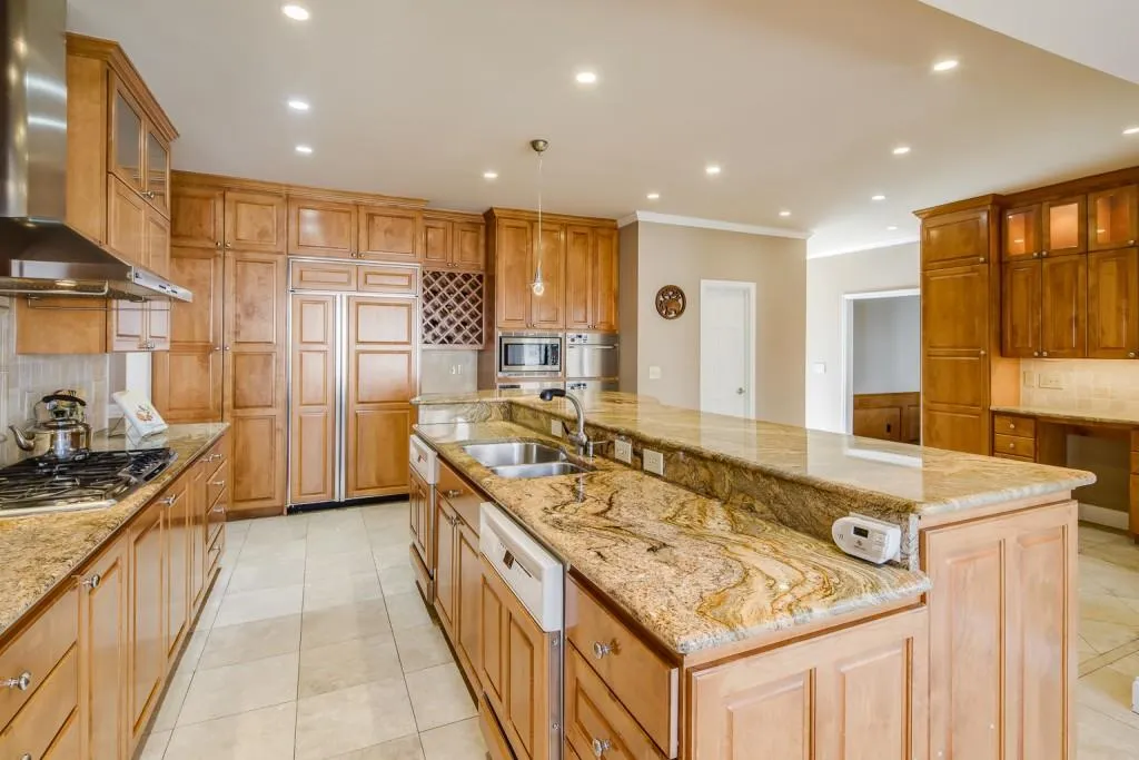 170 Wing Mill Road, Sandy Springs, Georgia 30350, 5 Bedrooms Bedrooms, ,4 BathroomsBathrooms,Residential,Sold,170 Wing Mill Road,6847583