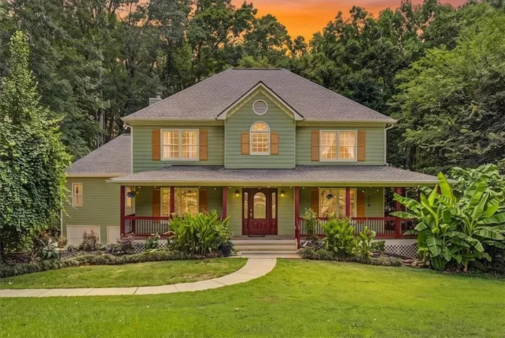 325 Pickett’s Crossing, Acworth, Georgia 30101