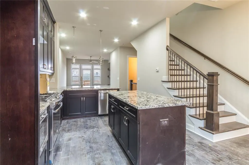 4111 Township Parkway, Atlanta, Georgia 30342, 2 Bedrooms Bedrooms, ,2 BathroomsBathrooms,Residential,Sold,4111 Township Parkway,5812464