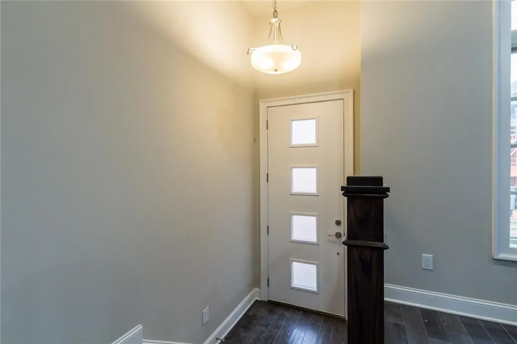 4111 Township Parkway, Atlanta, Georgia 30342, 2 Bedrooms Bedrooms, ,2 BathroomsBathrooms,Residential,Sold,4111 Township Parkway,5812464