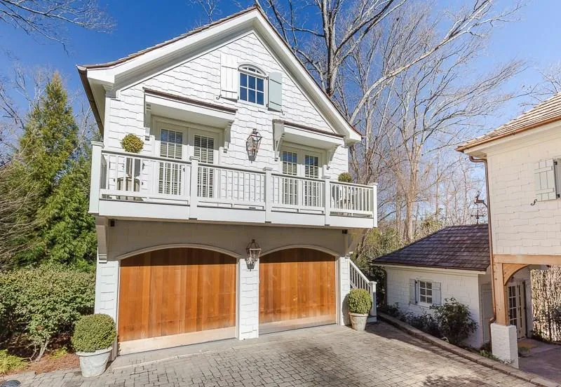 5067 Green Pine Drive, Atlanta, Georgia 30342, 7 Bedrooms Bedrooms, ,6 BathroomsBathrooms,Residential,Sold,5067 Green Pine Drive,6128134
