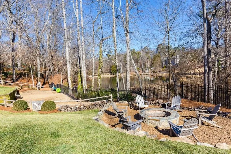 5067 Green Pine Drive, Atlanta, Georgia 30342, 7 Bedrooms Bedrooms, ,6 BathroomsBathrooms,Residential,Sold,5067 Green Pine Drive,6128134