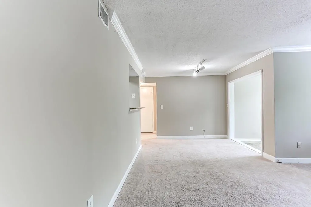 2004 Wingate Way, Sandy Springs, Georgia 30350, 1 Bedroom Bedrooms, ,1 BathroomBathrooms,Residential,Sold,2004 Wingate Way,6540238