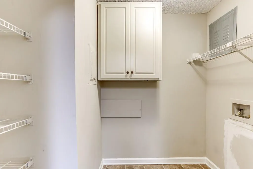 2004 Wingate Way, Sandy Springs, Georgia 30350, 1 Bedroom Bedrooms, ,1 BathroomBathrooms,Residential,Sold,2004 Wingate Way,6540238