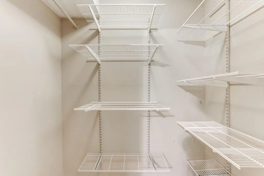 2004 Wingate Way, Sandy Springs, Georgia 30350, 1 Bedroom Bedrooms, ,1 BathroomBathrooms,Residential,Sold,2004 Wingate Way,6540238