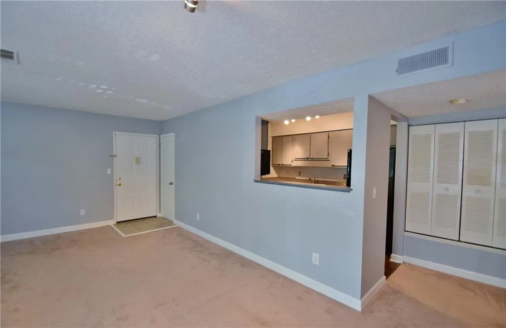 1606 Wingate Way Unit 1606, Sandy Springs, Georgia 30350, 1 Bedroom Bedrooms, ,1 BathroomBathrooms,Residential,Sold,1606 Wingate Way Unit 1606,6024226