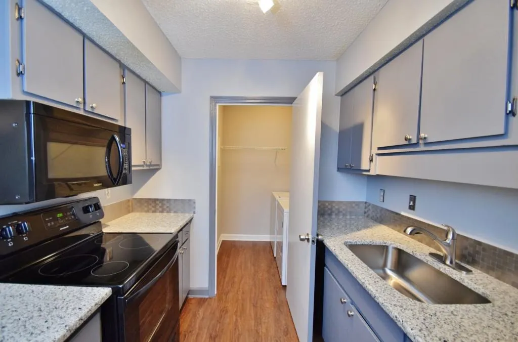 1606 Wingate Way Unit 1606, Sandy Springs, Georgia 30350, 1 Bedroom Bedrooms, ,1 BathroomBathrooms,Residential,Sold,1606 Wingate Way Unit 1606,6024226