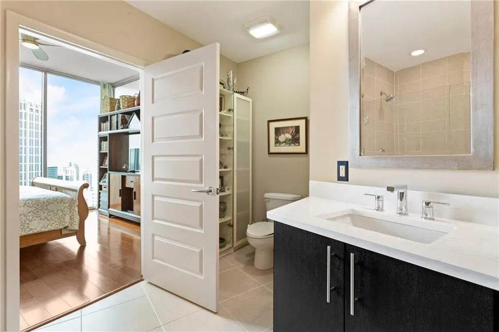 1080 Peachtree Street Ne Unit 3213, Atlanta, Georgia 30309, 2 Bedrooms Bedrooms, ,2 BathroomsBathrooms,Residential,For Sale,1080 Peachtree Street Ne Unit 3213,7556886