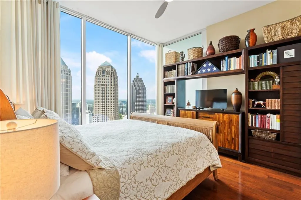 1080 Peachtree Street Ne Unit 3213, Atlanta, Georgia 30309, 2 Bedrooms Bedrooms, ,2 BathroomsBathrooms,Residential,For Sale,1080 Peachtree Street Ne Unit 3213,7556886