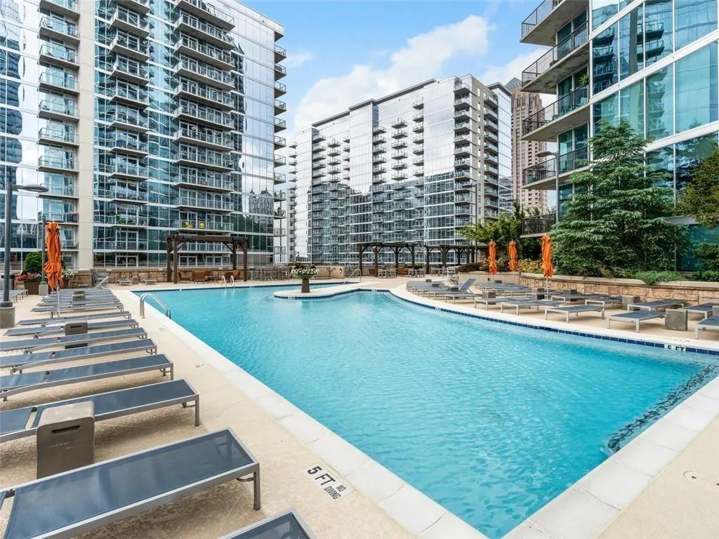 1080 Peachtree Street Ne Unit 3213, Atlanta, Georgia 30309, 2 Bedrooms Bedrooms, ,2 BathroomsBathrooms,Residential,For Sale,1080 Peachtree Street Ne Unit 3213,7556886