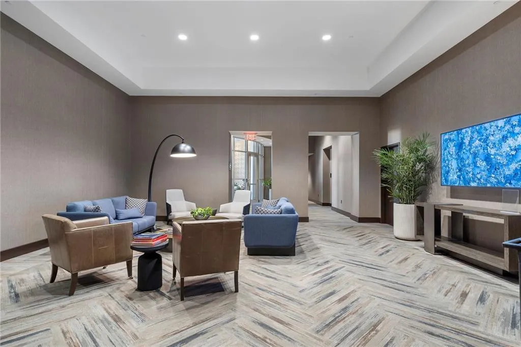 1080 Peachtree Street Ne Unit 3213, Atlanta, Georgia 30309, 2 Bedrooms Bedrooms, ,2 BathroomsBathrooms,Residential,For Sale,1080 Peachtree Street Ne Unit 3213,7556886