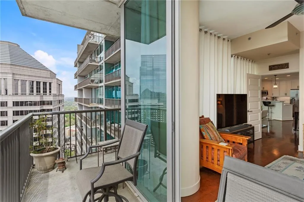 1080 Peachtree Street Ne Unit 3213, Atlanta, Georgia 30309, 2 Bedrooms Bedrooms, ,2 BathroomsBathrooms,Residential,For Sale,1080 Peachtree Street Ne Unit 3213,7556886