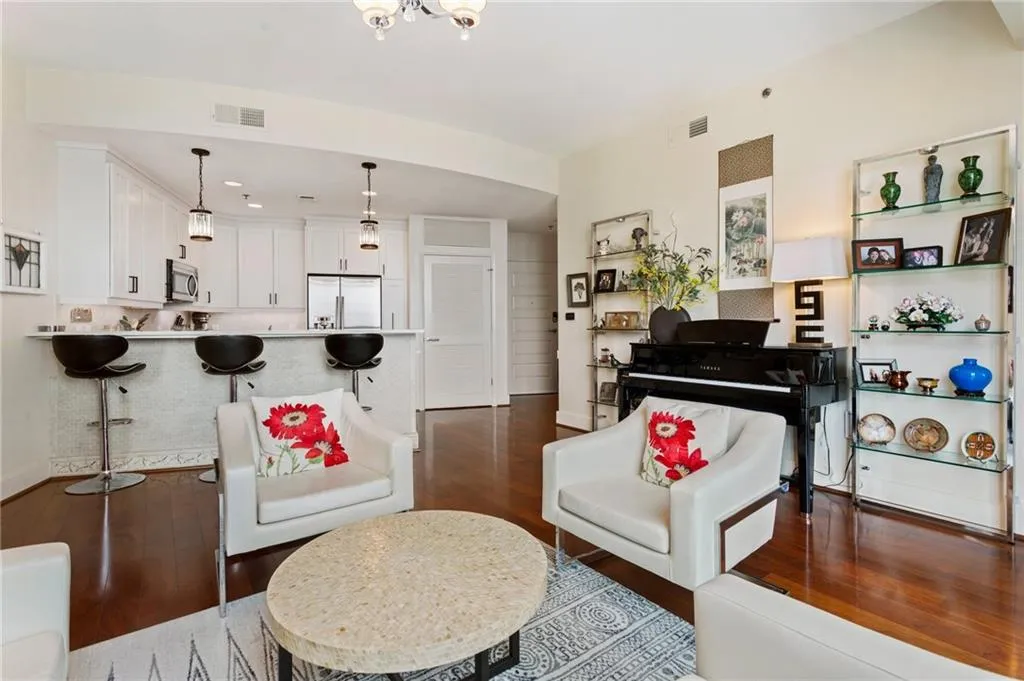 1080 Peachtree Street Ne Unit 3213, Atlanta, Georgia 30309, 2 Bedrooms Bedrooms, ,2 BathroomsBathrooms,Residential,For Sale,1080 Peachtree Street Ne Unit 3213,7556886