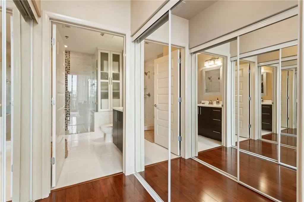 1080 Peachtree Street Ne Unit 3213, Atlanta, Georgia 30309, 2 Bedrooms Bedrooms, ,2 BathroomsBathrooms,Residential,For Sale,1080 Peachtree Street Ne Unit 3213,7556886