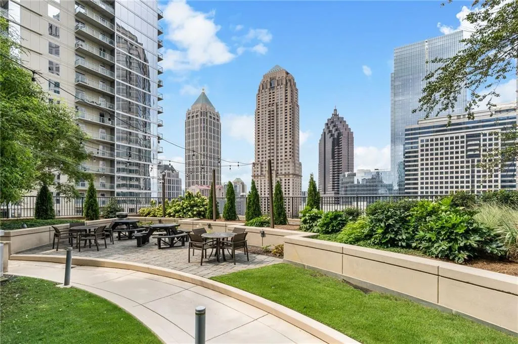 1080 Peachtree Street Ne Unit 3213, Atlanta, Georgia 30309, 2 Bedrooms Bedrooms, ,2 BathroomsBathrooms,Residential,For Sale,1080 Peachtree Street Ne Unit 3213,7556886