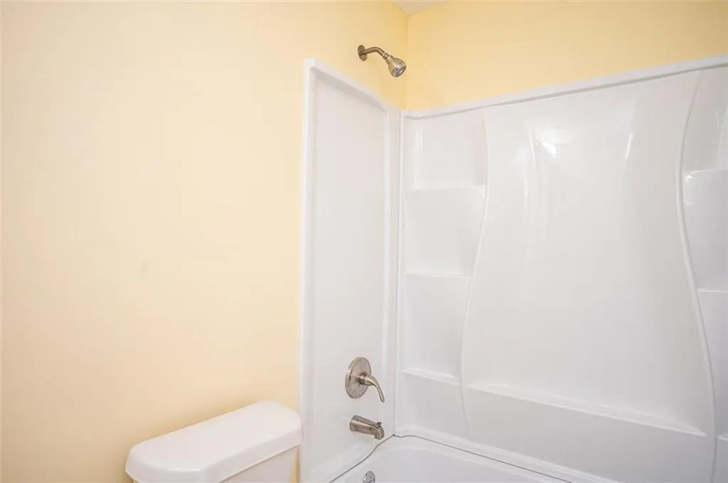 325 Winding River Drive Unit C, Sandy Springs, Georgia 30350, 2 Bedrooms Bedrooms, ,2 BathroomsBathrooms,Residential,Sold,325 Winding River Drive Unit C,6943507