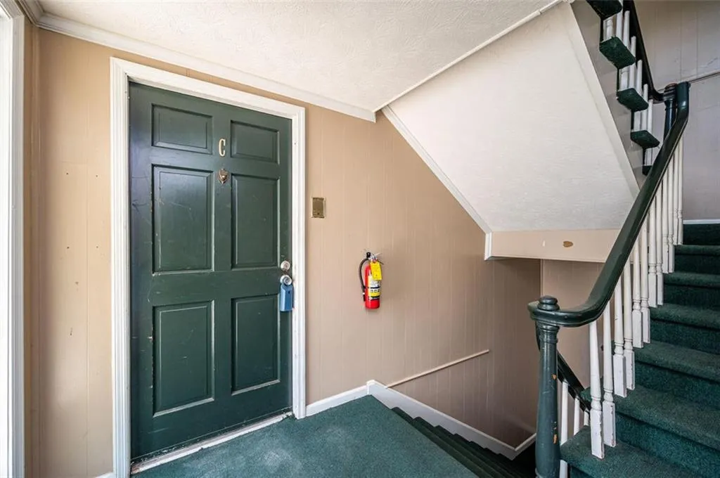 325 Winding River Drive Unit C, Sandy Springs, Georgia 30350, 2 Bedrooms Bedrooms, ,2 BathroomsBathrooms,Residential,Sold,325 Winding River Drive Unit C,6943507