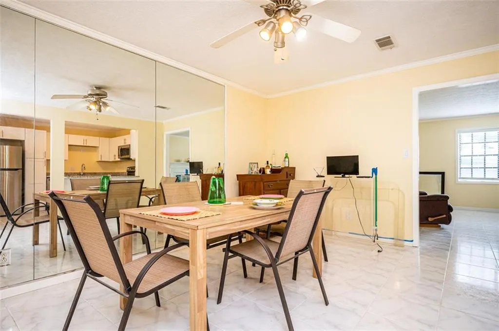 325 Winding River Drive Unit C, Sandy Springs, Georgia 30350, 2 Bedrooms Bedrooms, ,2 BathroomsBathrooms,Residential,Sold,325 Winding River Drive Unit C,6943507