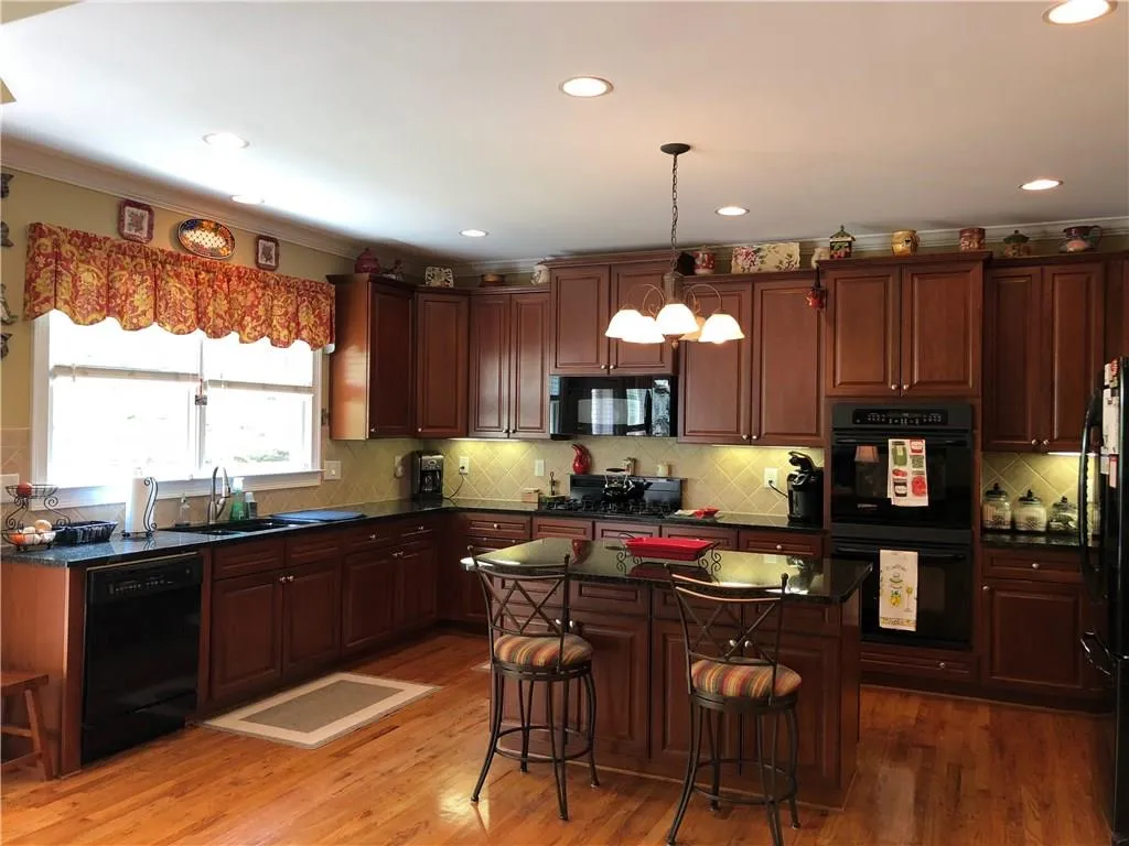 520 Trowbrook Road, Atlanta, Georgia 30350, 4 Bedrooms Bedrooms, ,3 BathroomsBathrooms,Residential,Sold,520 Trowbrook Road,6023207