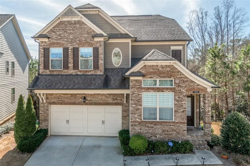 7605 Highland Bluff, Atlanta, Georgia 30328, 4 Bedrooms Bedrooms, ,3 BathroomsBathrooms,Residential,Sold,7605 Highland Bluff,6676810