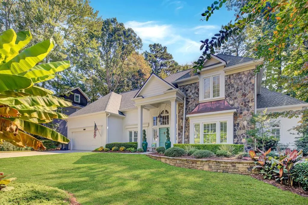 6715 Laurian Wood Drive, Atlanta, Georgia 30328, 4 Bedrooms Bedrooms, ,3 BathroomsBathrooms,Residential,Sold,6715 Laurian Wood Drive,7647464