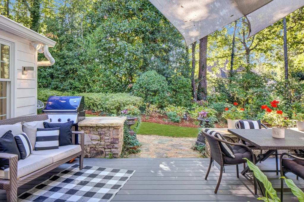 Great wall spaces for your biggest art displays