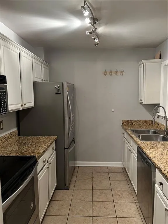 804 Brighton Point Unit 804, Sandy Springs, Georgia 30328, 2 Bedrooms Bedrooms, ,2 BathroomsBathrooms,Residential,Sold,804 Brighton Point Unit 804,6989313