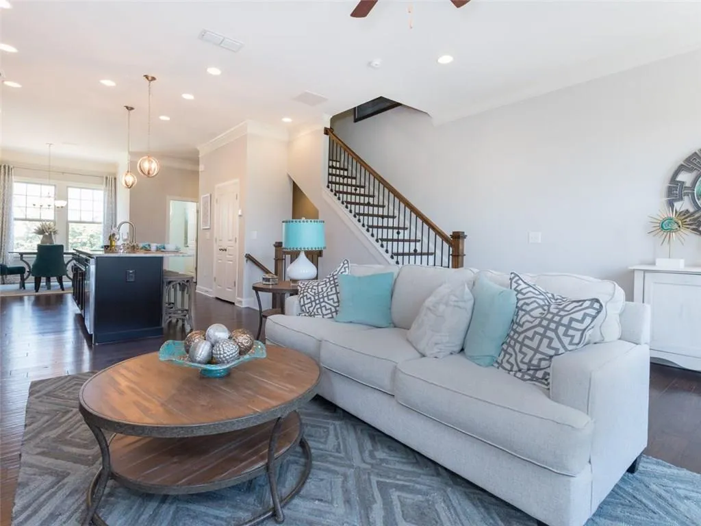 2040 Rockledge Road Unit 511, Atlanta, Georgia 30324, 3 Bedrooms Bedrooms, ,2 BathroomsBathrooms,Residential,Sold,2040 Rockledge Road Unit 511,5929391