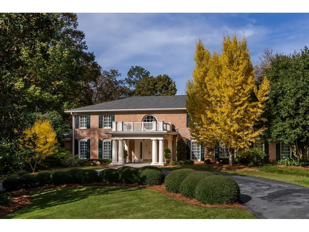 8015 Monticello Drive, Sandy Springs, Georgia 30350, 5 Bedrooms Bedrooms, ,4 BathroomsBathrooms,Residential,Sold,8015 Monticello Drive,6653544