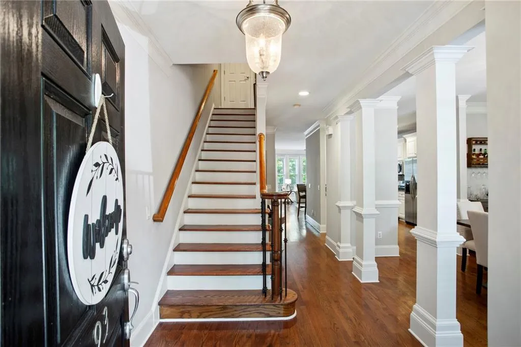 93 Chemin De Vie, Atlanta, Georgia 30342, 3 Bedrooms Bedrooms, ,3 BathroomsBathrooms,Residential,Sold,93 Chemin De Vie,7056999