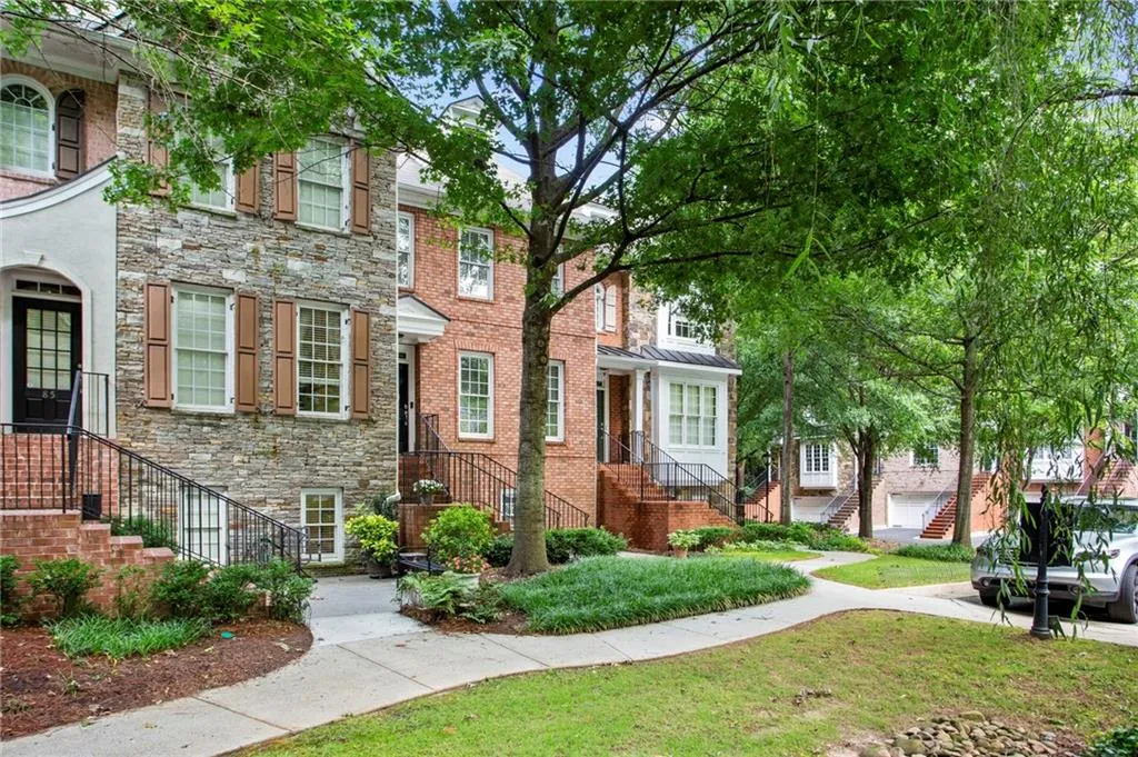 93 Chemin De Vie, Atlanta, Georgia 30342, 3 Bedrooms Bedrooms, ,3 BathroomsBathrooms,Residential,Sold,93 Chemin De Vie,7056999