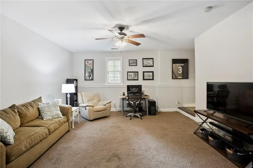 93 Chemin De Vie, Atlanta, Georgia 30342, 3 Bedrooms Bedrooms, ,3 BathroomsBathrooms,Residential,Sold,93 Chemin De Vie,7056999