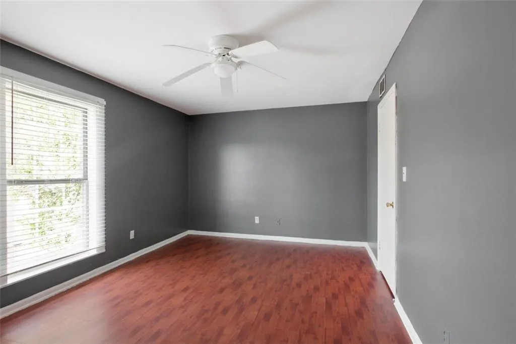 5617 Kingsport Drive, Atlanta, Georgia 30342, 2 Bedrooms Bedrooms, ,1 BathroomBathrooms,Residential,Sold,5617 Kingsport Drive,6986720