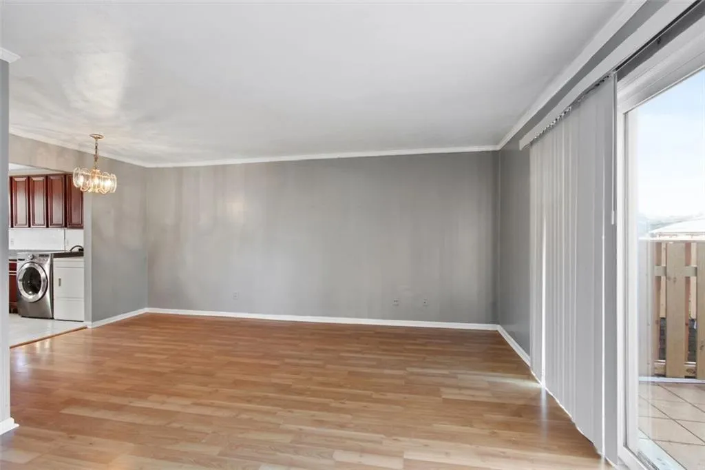 5617 Kingsport Drive, Atlanta, Georgia 30342, 2 Bedrooms Bedrooms, ,1 BathroomBathrooms,Residential,Sold,5617 Kingsport Drive,6986720