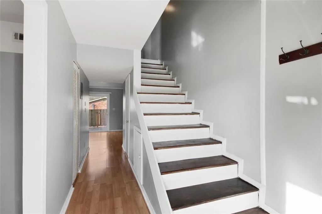 5617 Kingsport Drive, Atlanta, Georgia 30342, 2 Bedrooms Bedrooms, ,1 BathroomBathrooms,Residential,Sold,5617 Kingsport Drive,6986720