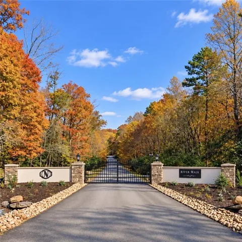 22 Riverwalk, Blue Ridge, Georgia 30513