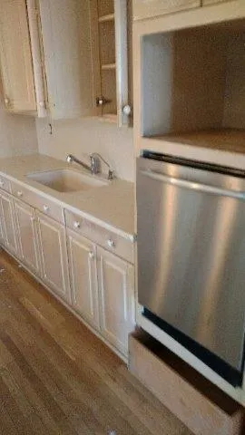 215 River North Drive, Sandy Springs, Georgia 30328, 5 Bedrooms Bedrooms, ,4 BathroomsBathrooms,Residential,Sold,215 River North Drive,5837702