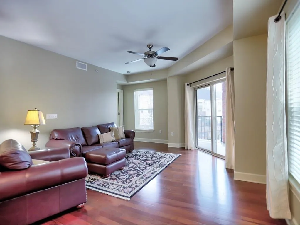 200 River Vista Drive Unit 424, Atlanta, Georgia 30339, 2 Bedrooms Bedrooms, ,2 BathroomsBathrooms,Residential,Sold,200 River Vista Drive Unit 424,6113239