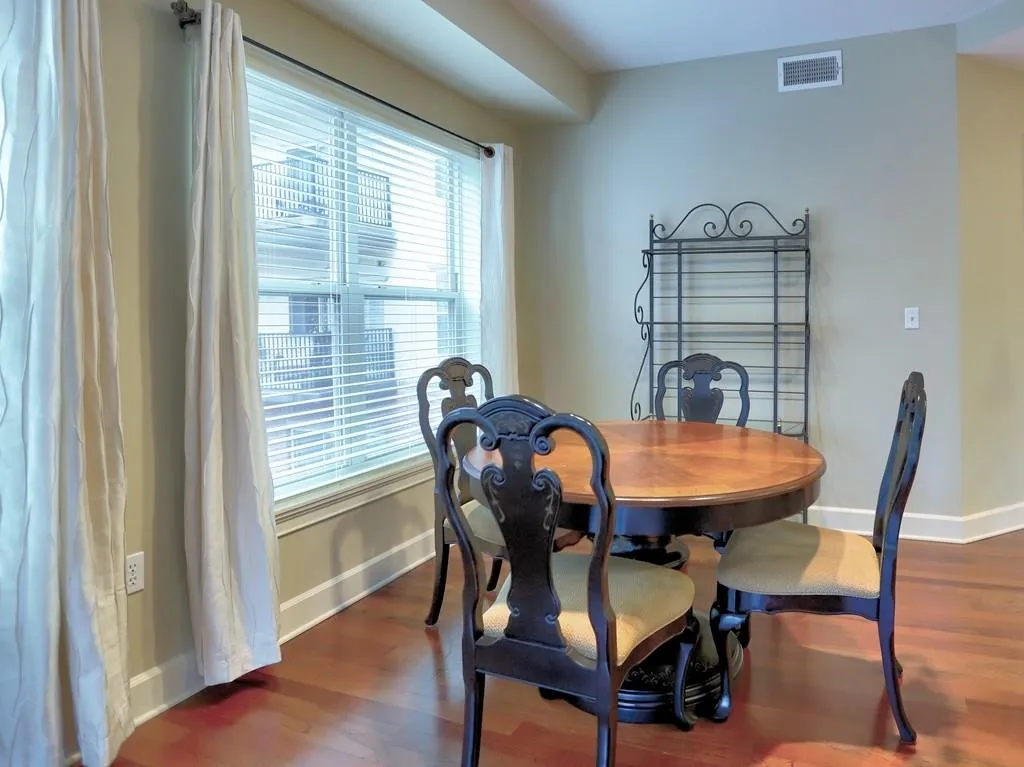 200 River Vista Drive Unit 424, Atlanta, Georgia 30339, 2 Bedrooms Bedrooms, ,2 BathroomsBathrooms,Residential,Sold,200 River Vista Drive Unit 424,6113239