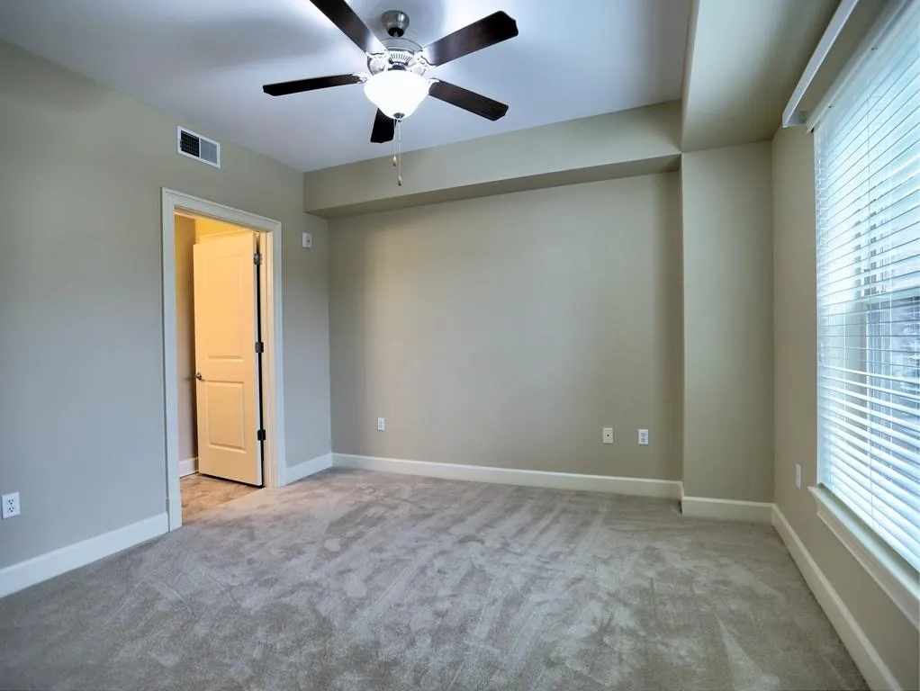 200 River Vista Drive Unit 424, Atlanta, Georgia 30339, 2 Bedrooms Bedrooms, ,2 BathroomsBathrooms,Residential,Sold,200 River Vista Drive Unit 424,6113239