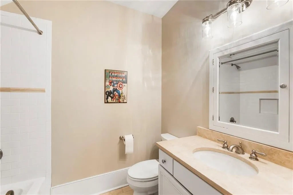 2819 Castlewood Drive Nw, Atlanta, Georgia 30327, 5 Bedrooms Bedrooms, ,5 BathroomsBathrooms,Residential,For Sale,2819 Castlewood Drive Nw,7639916