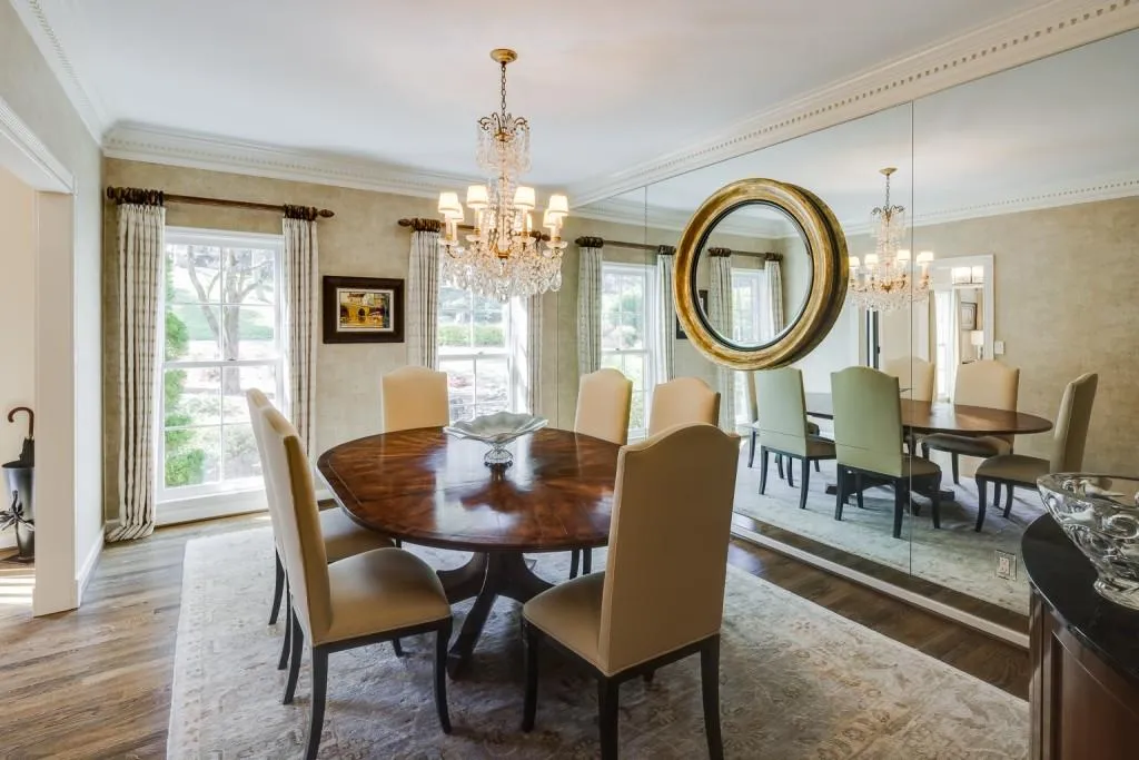 140 Old College Way, Sandy Springs, Georgia 30328, 4 Bedrooms Bedrooms, ,3 BathroomsBathrooms,Residential,Sold,140 Old College Way,7194587