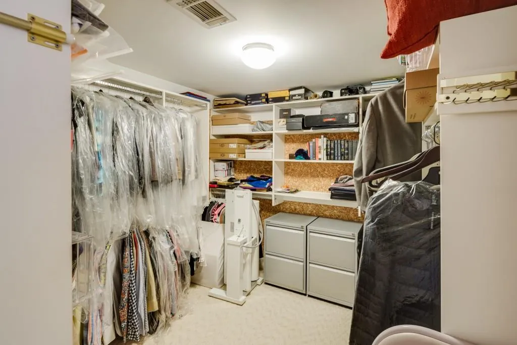 140 Old College Way, Sandy Springs, Georgia 30328, 4 Bedrooms Bedrooms, ,3 BathroomsBathrooms,Residential,Sold,140 Old College Way,7194587