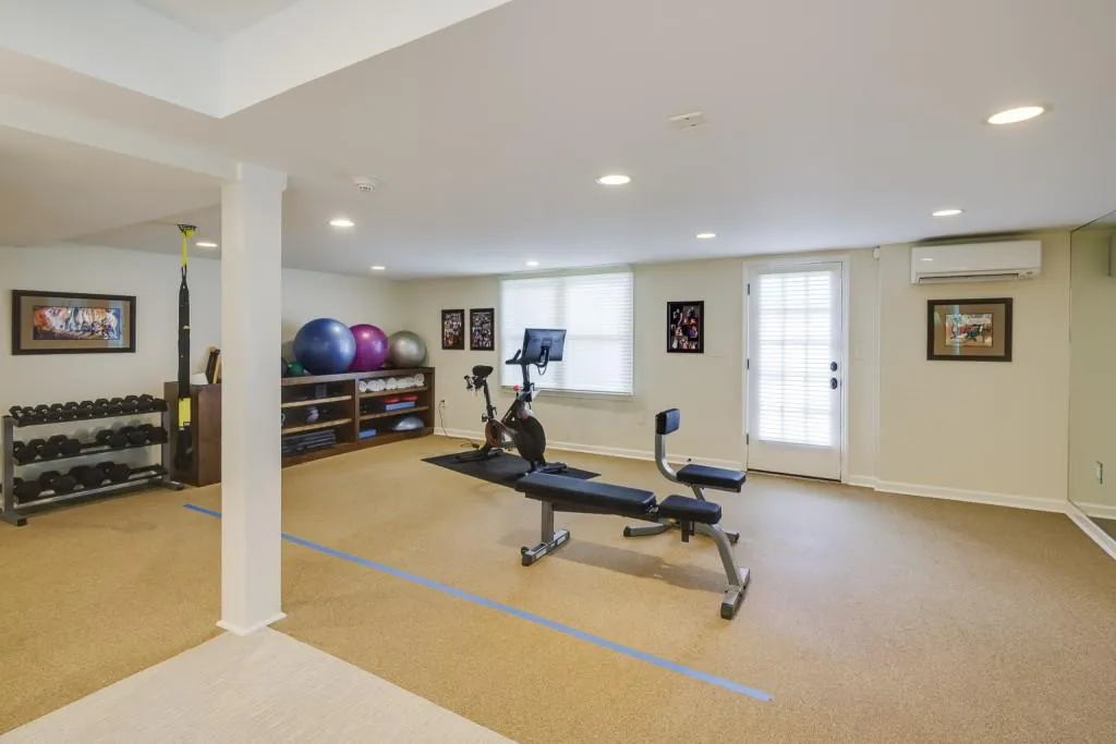 140 Old College Way, Sandy Springs, Georgia 30328, 4 Bedrooms Bedrooms, ,3 BathroomsBathrooms,Residential,Sold,140 Old College Way,7194587